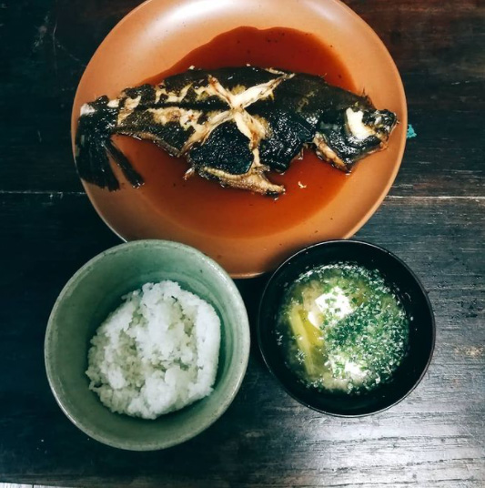 【2020年12月1日晩御飯】美味しそうなカレイがいたので。